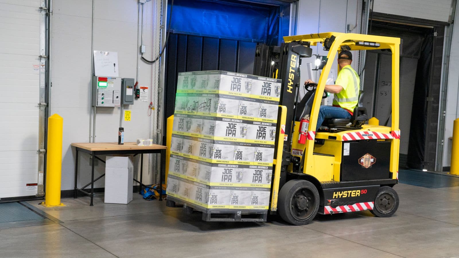 Port Equipment Parts: Container Handlers, Reach Stackers, and Terminal Fleets